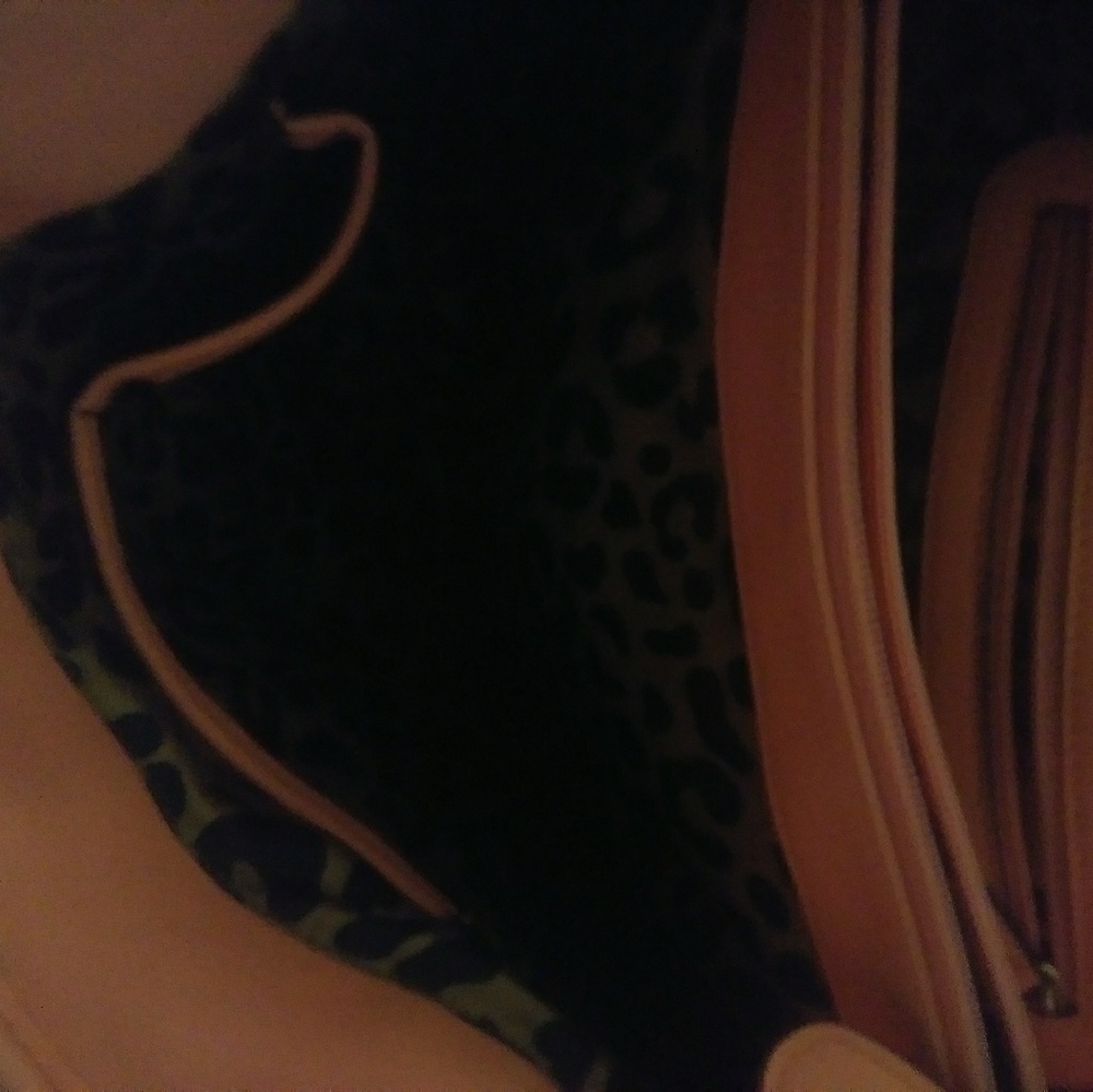 Handbag - Picture 2 of 2